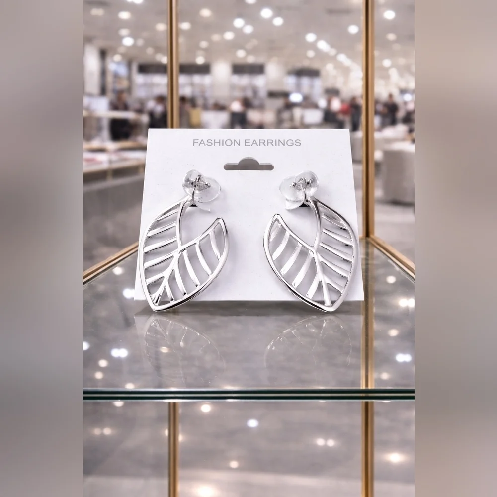 Silver leaf cut earrings